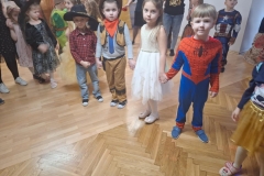 0101bcea-8498-4115-9b0b-bc081daeb913