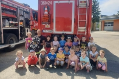 b299da4f-8977-4c4d-af28-9113a2829c85