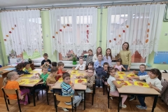 fb247154-5ac8-4dda-aa38-e246bdfe70da