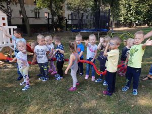 Nauka chodzenie z wężem Zygzakiem