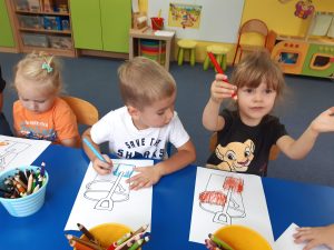 Wiaderko i łopatka. Kolorowanie obrazka