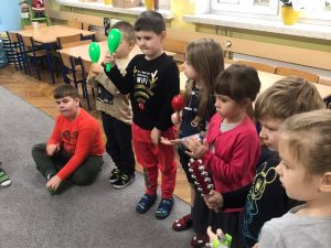 ORKIESTRA "SŁONECZKA"  - muzykowanie na instrumentach