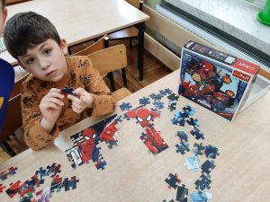 Dzień Puzzli - rozwijamy koncentrację i logiczne myślenie
