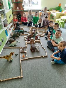 W świecie dinozaurów- poznajemy prehistoryczne zwierzęta