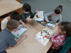 W świecie dinozaurów- poznajemy prehistoryczne zwierzęta