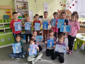 Lepimy bałwana -praca plastyczna - wykorzystanie odpadów-materiał