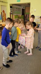 Dzisiaj swoje 7 urodziny obchodziła Amelka - życzymy Ci wszystkiego najlepszego, dużo zdrowia i radości!