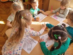 Dzień Kolorowej Skarpetki u Żabek