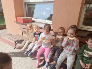 Podwieczorek na tarasie 